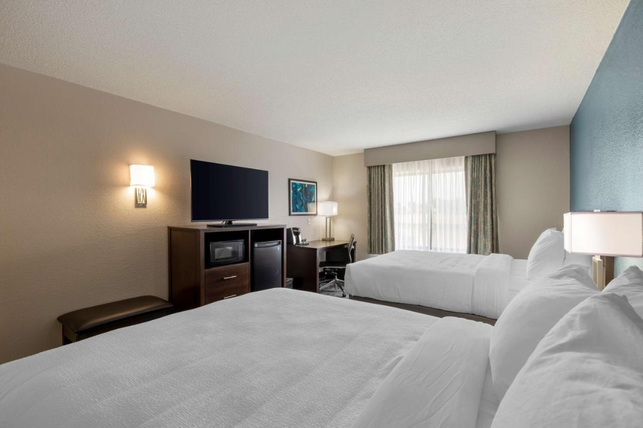 Best Western Watertown Inn & Suites Exteriör bild