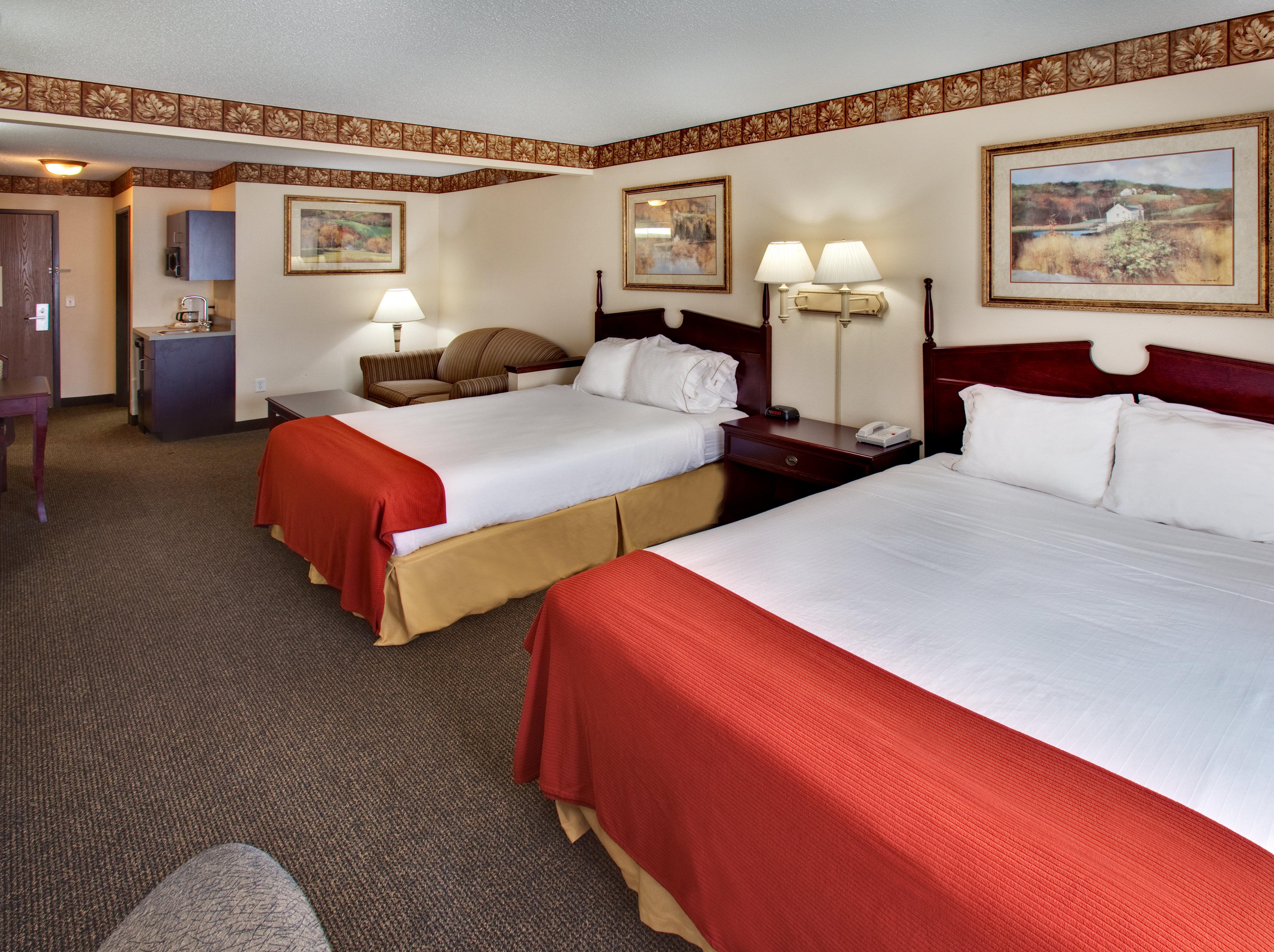 Best Western Watertown Inn & Suites Exteriör bild